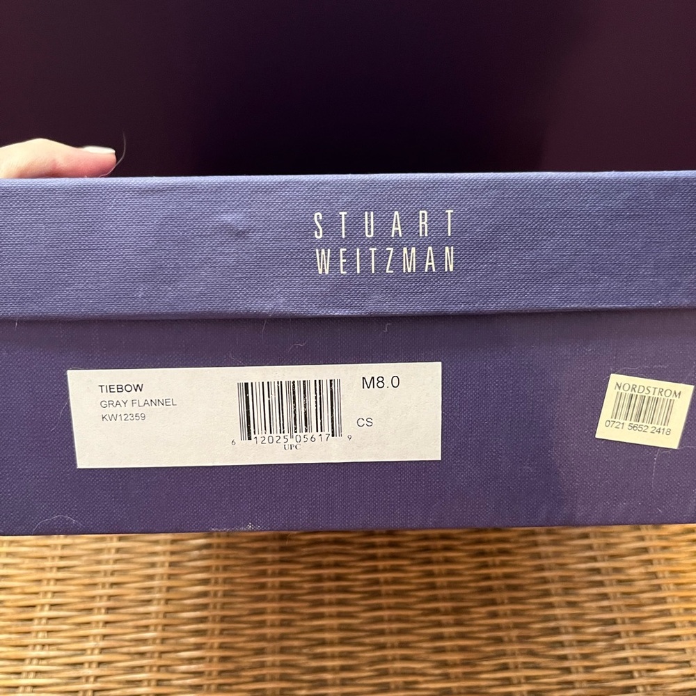 Stuart Weitzman, Tiebow In Gray Flannel, Size 8. … - image 7